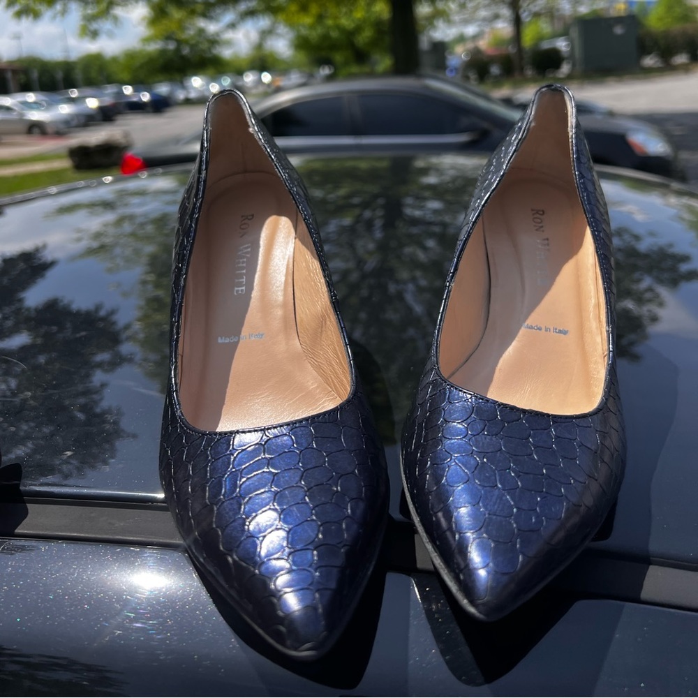 Cobalt blue heels by Ron White for Nordstrom